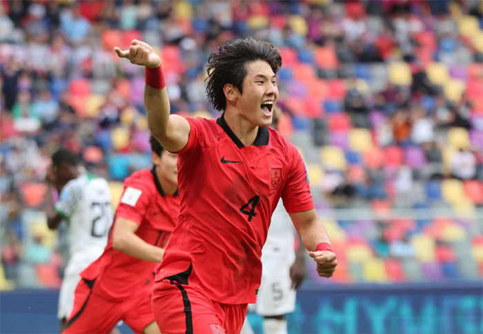 韩国1-4不敌巴西队重播,韩国队1-4惨败遭质疑