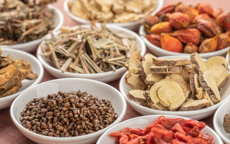 浅表性胃炎舌苔白厚腻吃什么药,浅表性胃炎伴糜烂舌苔白腻