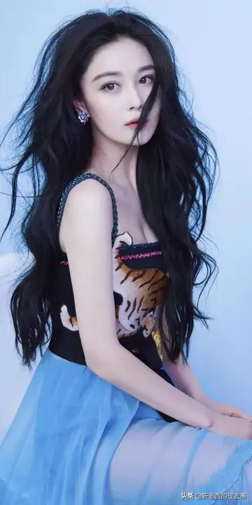 张馨予:被渣两次,深陷“野模”风波,却摇身一变成“最美军嫂”