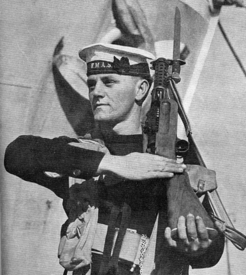 兰彻斯特冲锋枪轻武器,英国第一大冲锋枪