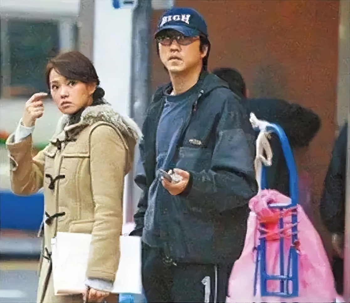 伊能静和秦昊是否婚变,伊能静秦昊当着前夫唱歌