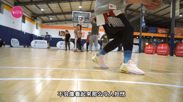 詹姆斯球鞋witness6,气垫篮球鞋推荐澎湃脚感