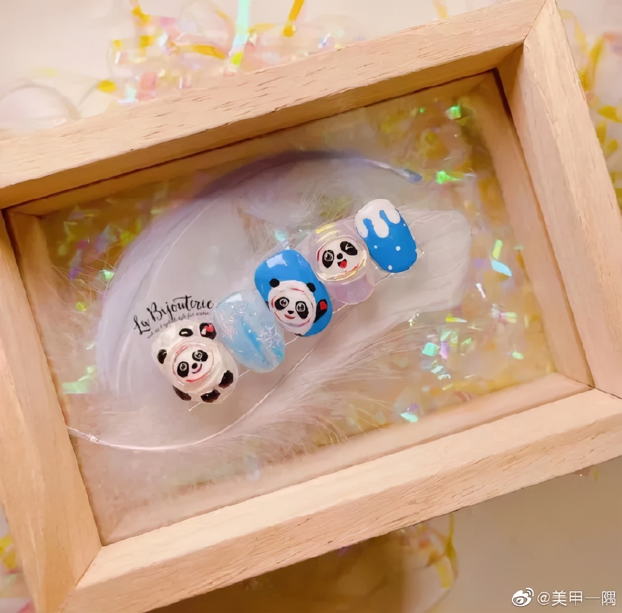 情人节送冰墩墩合适吗,冰墩墩情人节限定