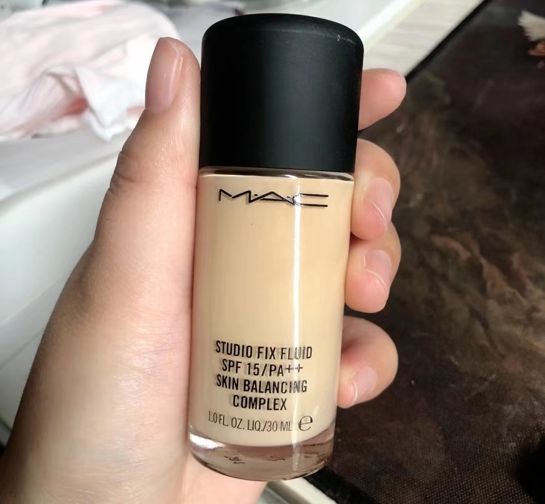 混油皮适合哪款大牌粉底液,油皮哪款粉底液持久不脱妆不卡粉