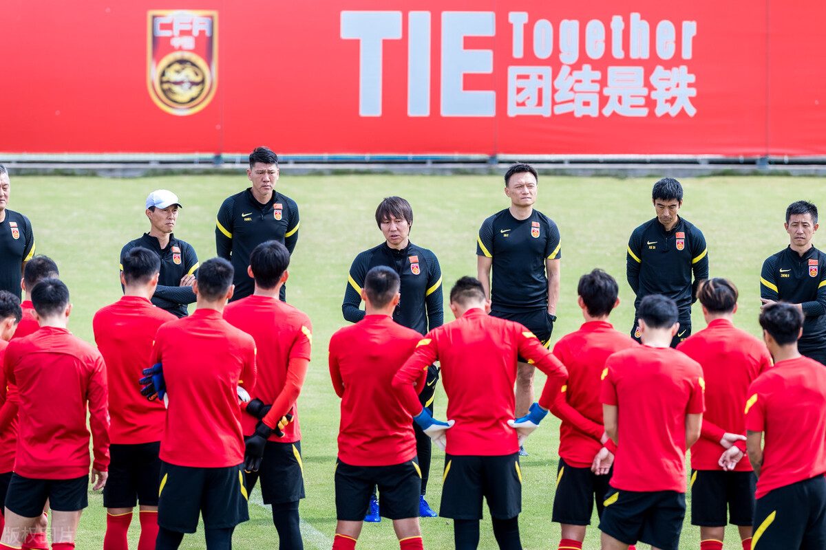 李铁事件最新消息，足协下封口令！带走当天细节曝光，有人在发抖