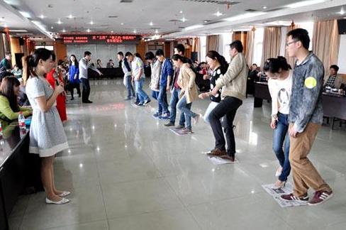 适合开早会表演的正能量的节目,早会活跃的节目