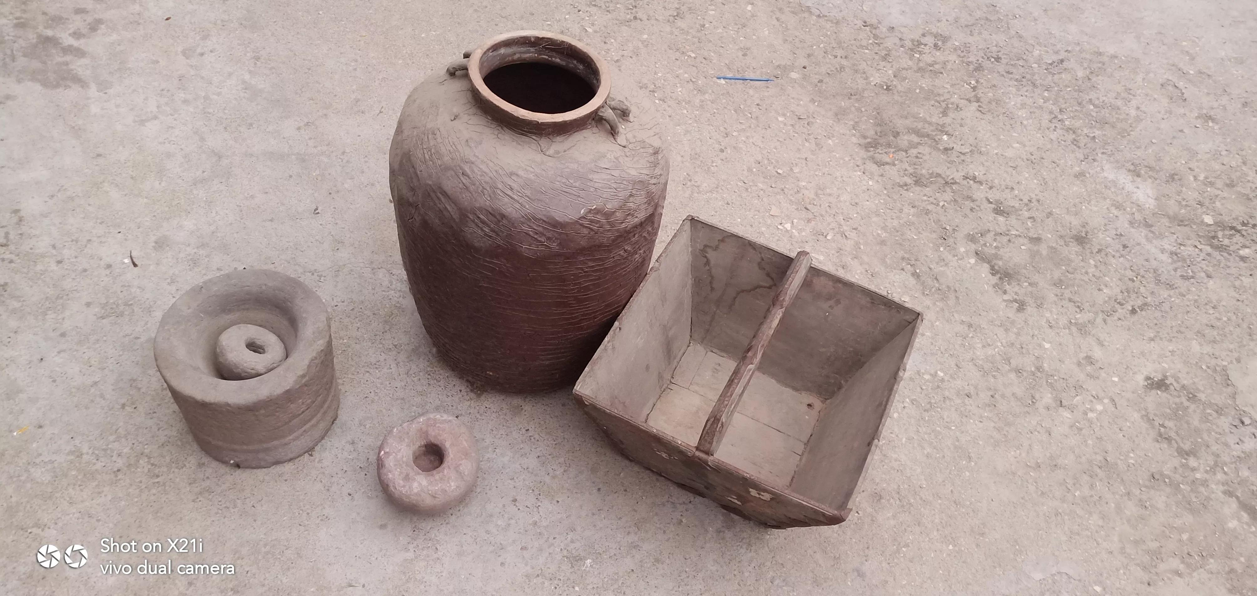 老婆爱收藏酒,妻子爱囤物