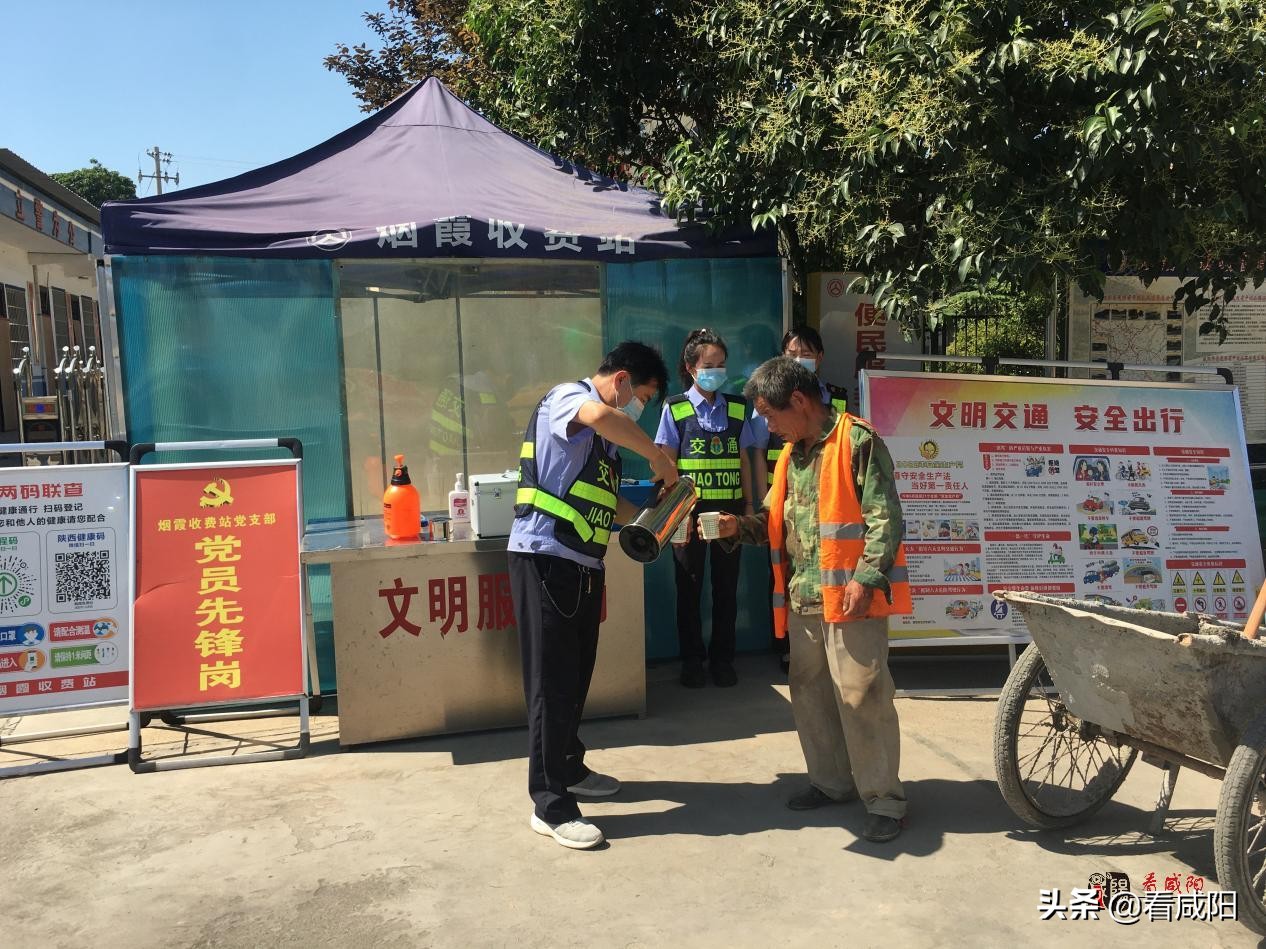 高温下的坚守公路人,酷暑高温下的坚守