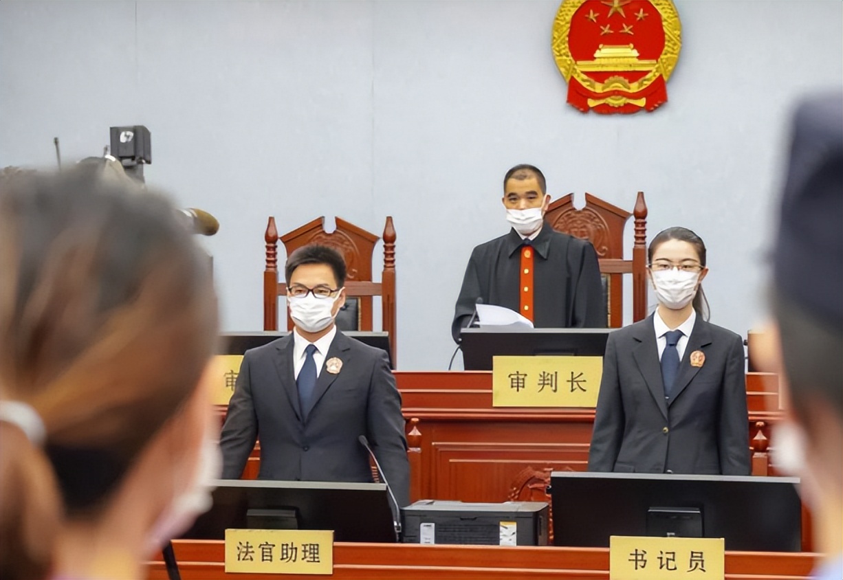 广西一男子被女友切掉生殖器，被救后哭喊：下面太疼，不是男人了