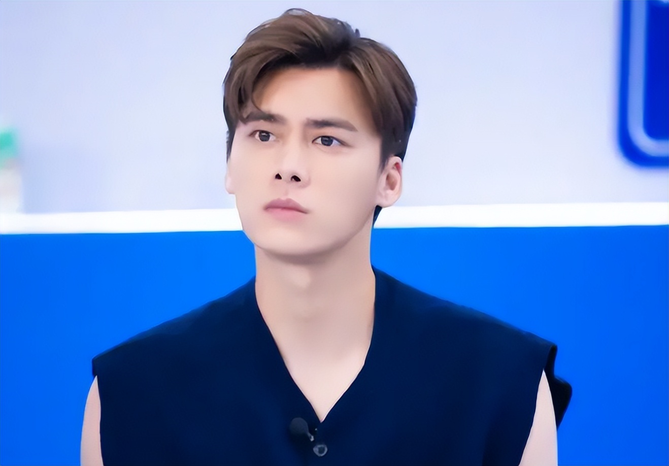 古装男演员李易峰古装照,娱乐圈中李易峰的古装