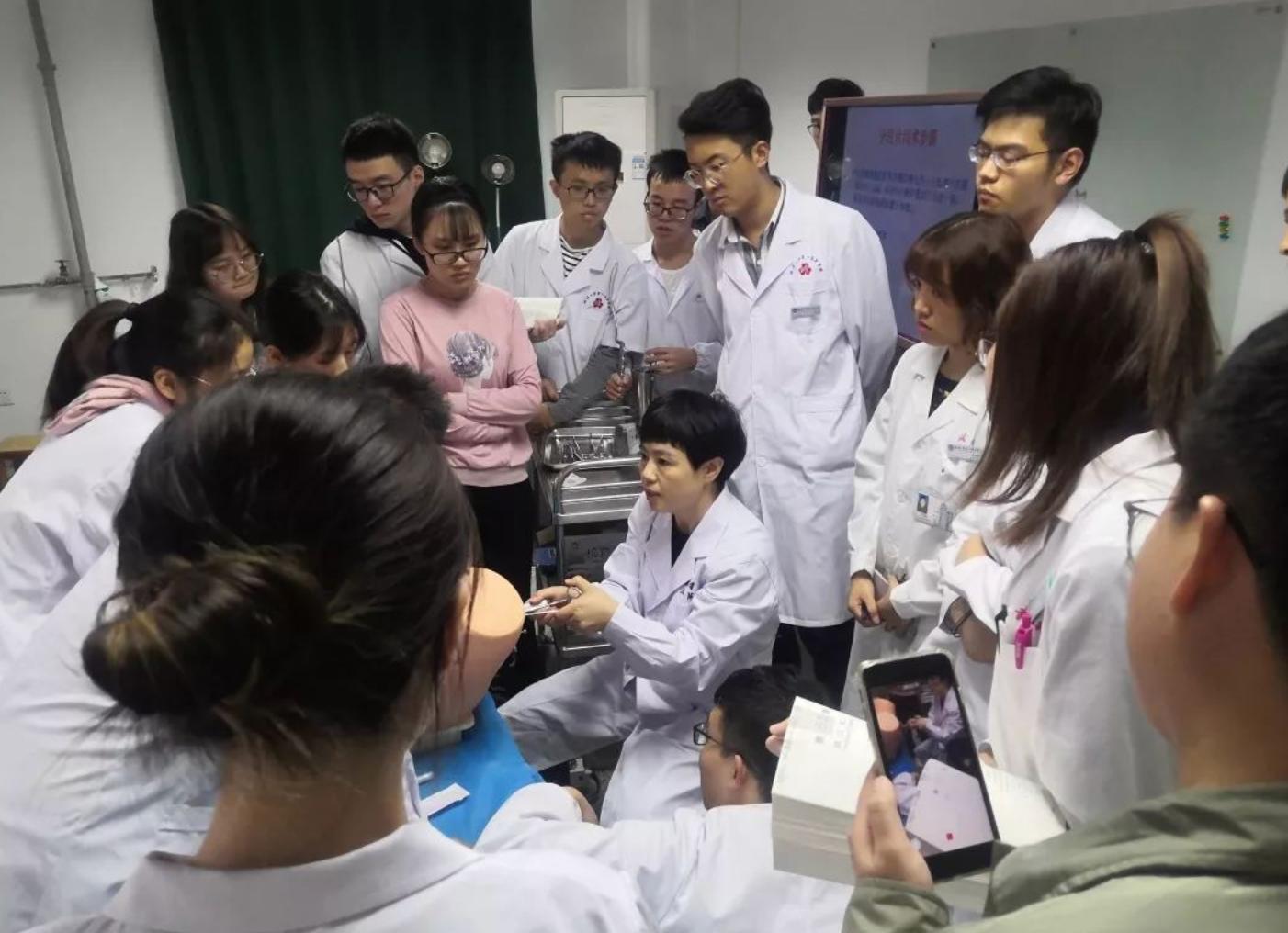 2023临床医学专业全国排名,临床医学热门专业