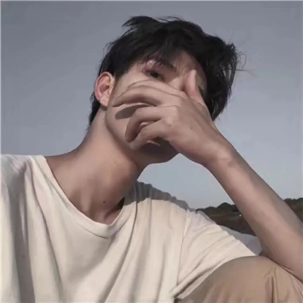 高级小众的女生头像真人不露脸,很小众却很惊艳的头像男生