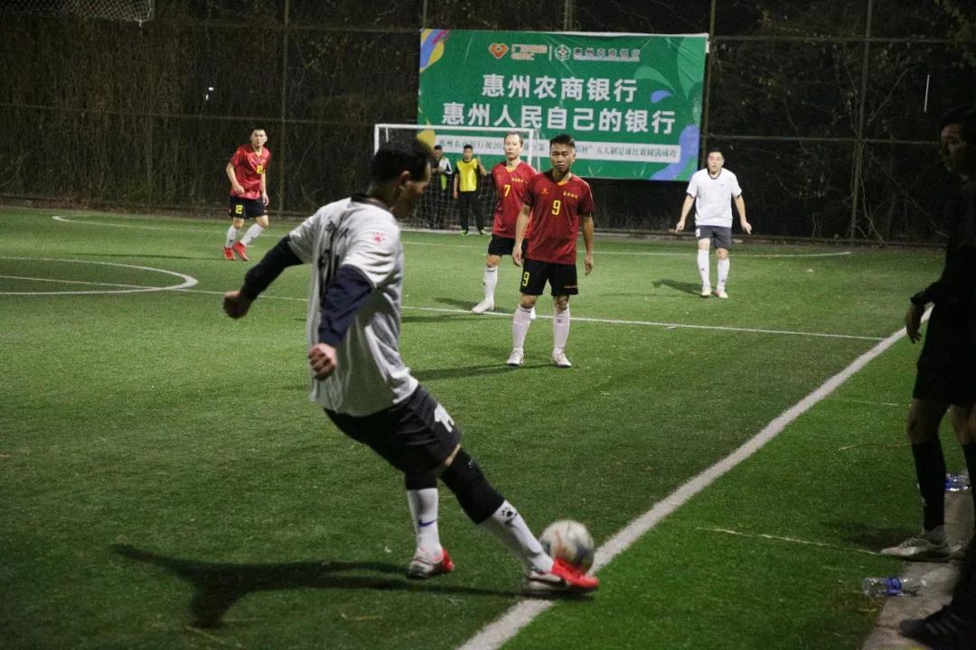 竞技绿茵逐梦,竞技绿茵足够精彩