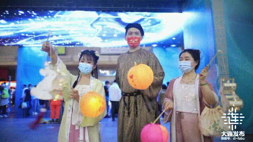 近日刷爆朋友圈的视频,真实的天津街