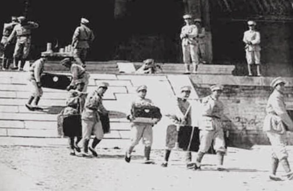 孙殿英盗取慈禧墓全过程,孙殿英盗取慈禧陵墓第几集