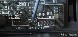 电脑问题导致显示屏不亮,电脑开机只亮红灯怎么办