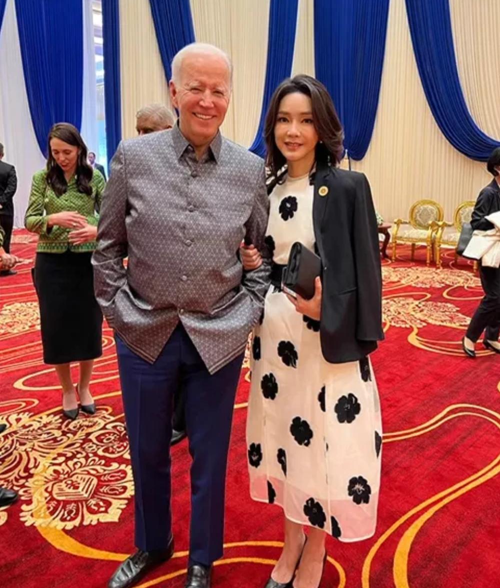 韩国第一夫人金建希与拜登,拜登访韩金建希完整版