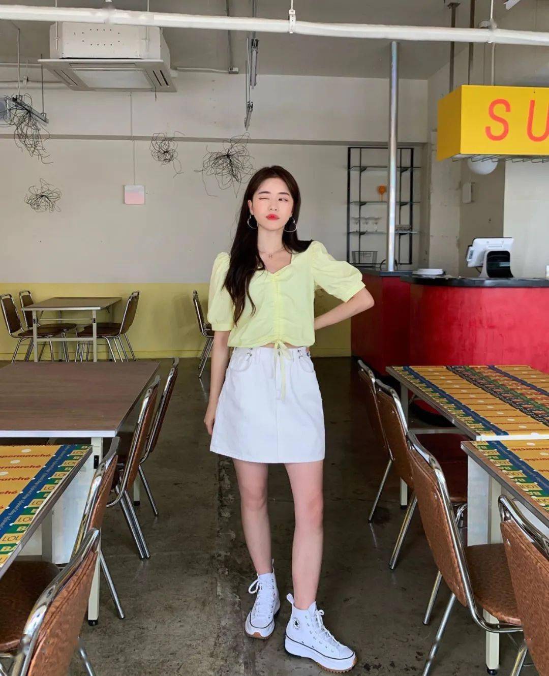 衬衫+半裙，这样穿显瘦显女人气息，上学工作约会一套解决了