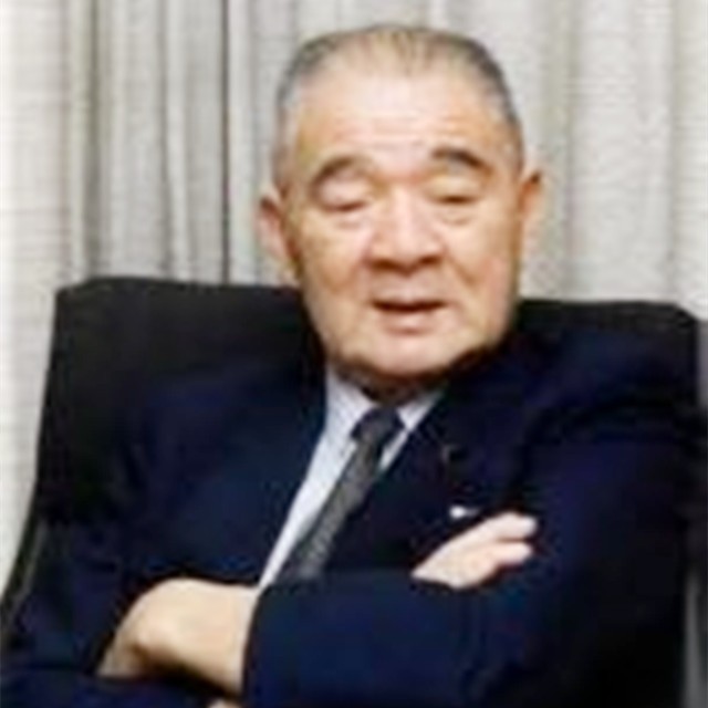 “日本*小平邓**”金丸*访信**华,请求姬鹏飞:见不到邓公,我不好交待