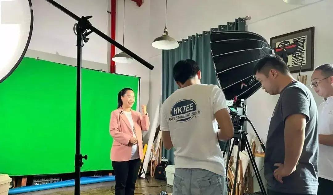 揭秘打工皇帝霍建宁：长和实业新王者之路