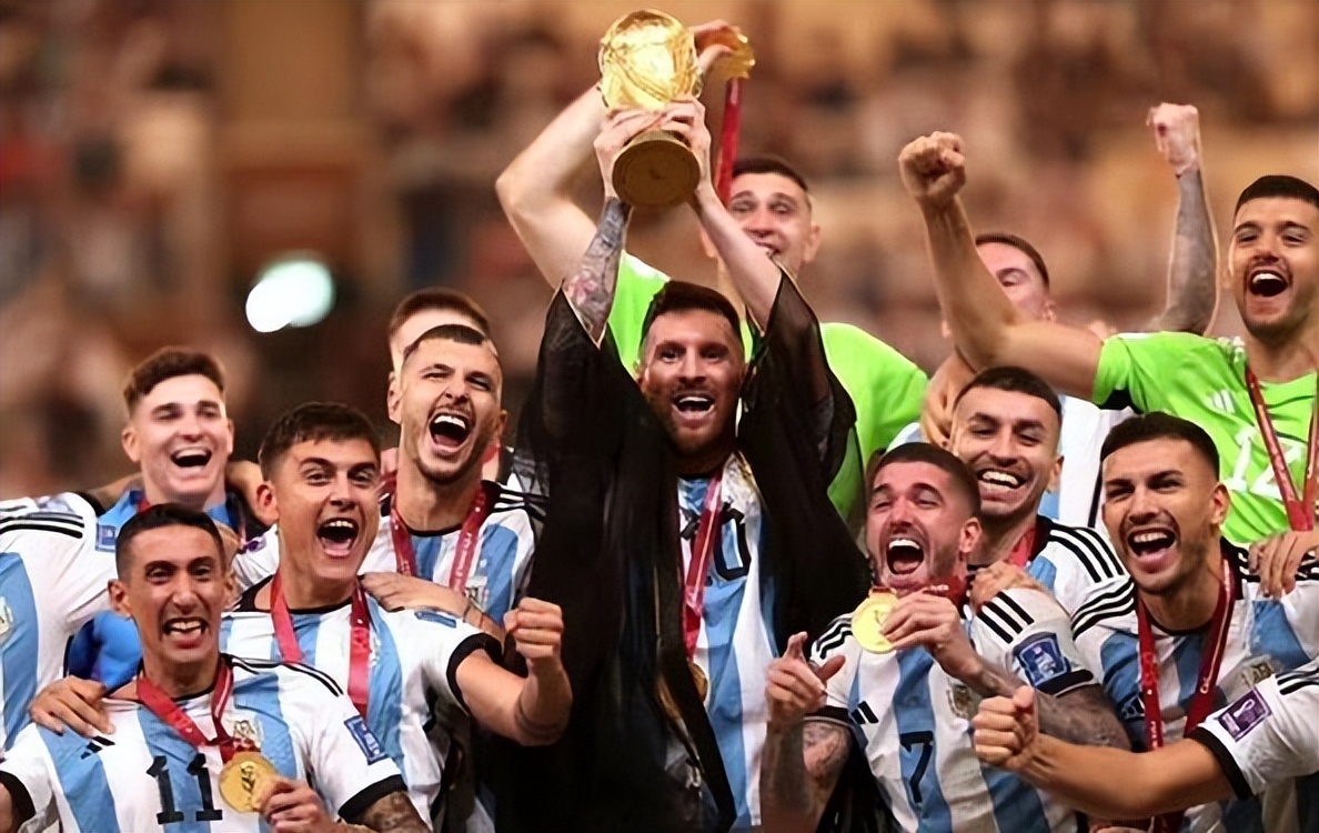 欧洲杯姆巴佩vs哈兰德,2023金球奖哈兰德vs姆巴佩