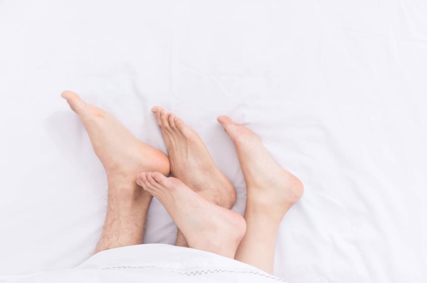 “办事”时用润滑剂，对夫妻双方有害吗？别害羞，男女都该了解下