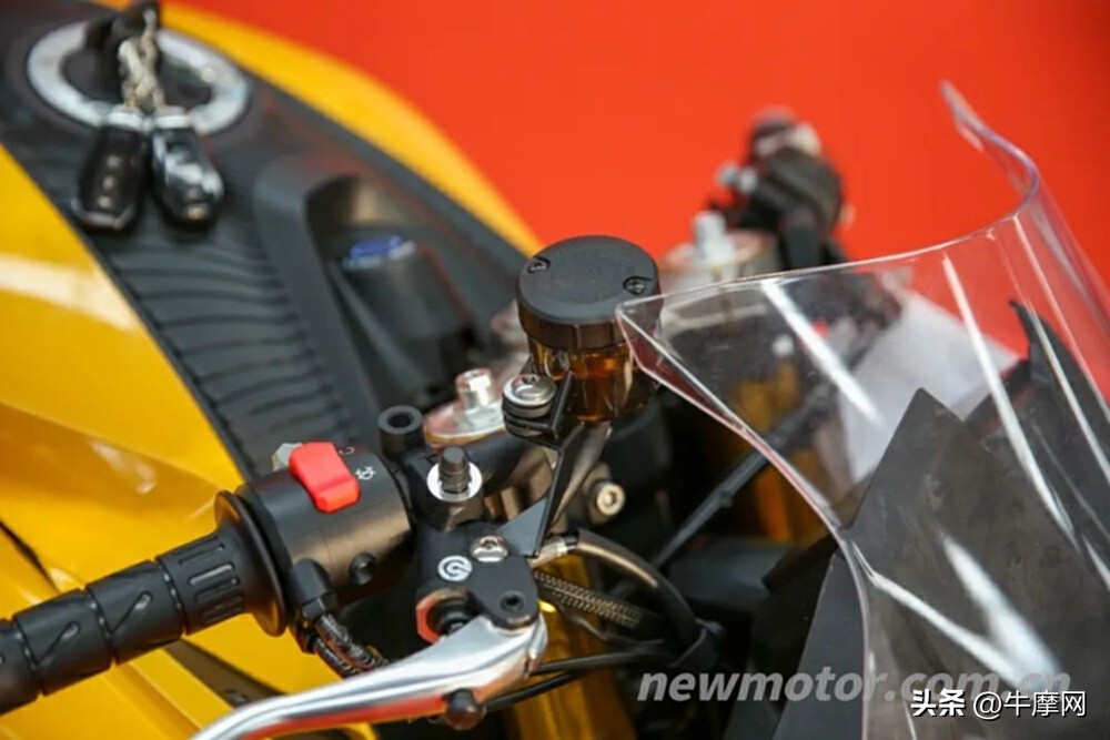 杰迪k750摩托车仿赛试驾,国内最大仿赛车型杰迪visionk750