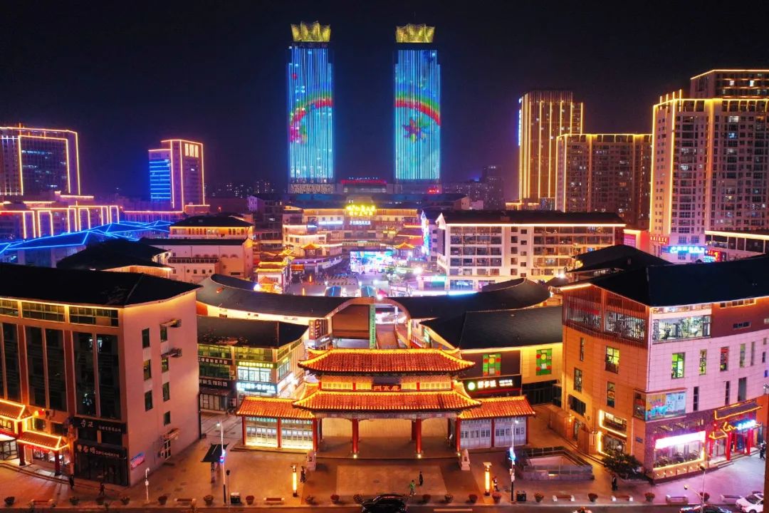 杩欐潯璺彲浠ヤ竴鐩磋蛋涓嬪幓,浠庢鍙互鍝佸皾浜洪棿鐑熺伀