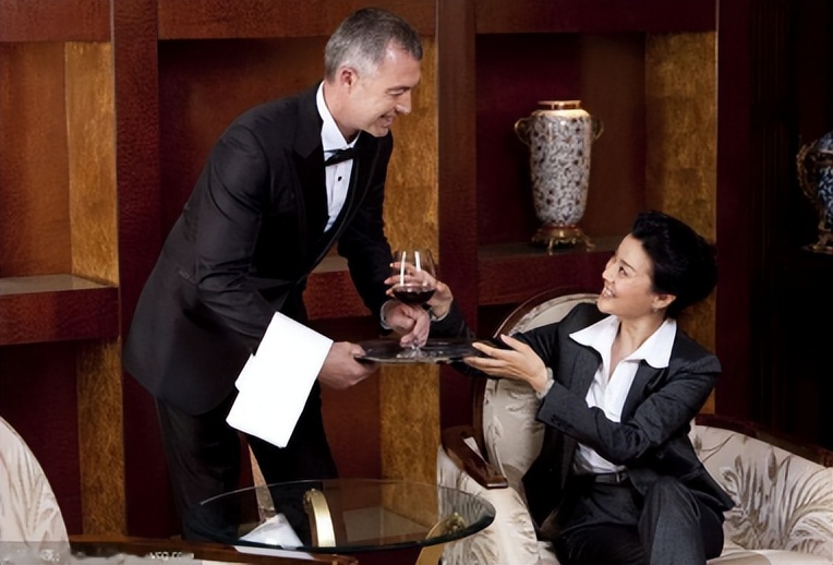 中国电商会被淘汰吗,电商为什么实体店干不过电商