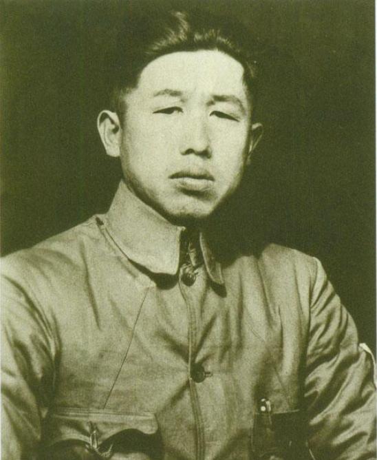 1936年王平去见毛主席，提出想改名字，主席问：你想改成什么名字