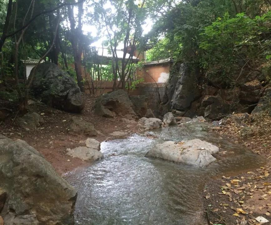 大理弥渡县天生桥风景,大理弥渡天生桥