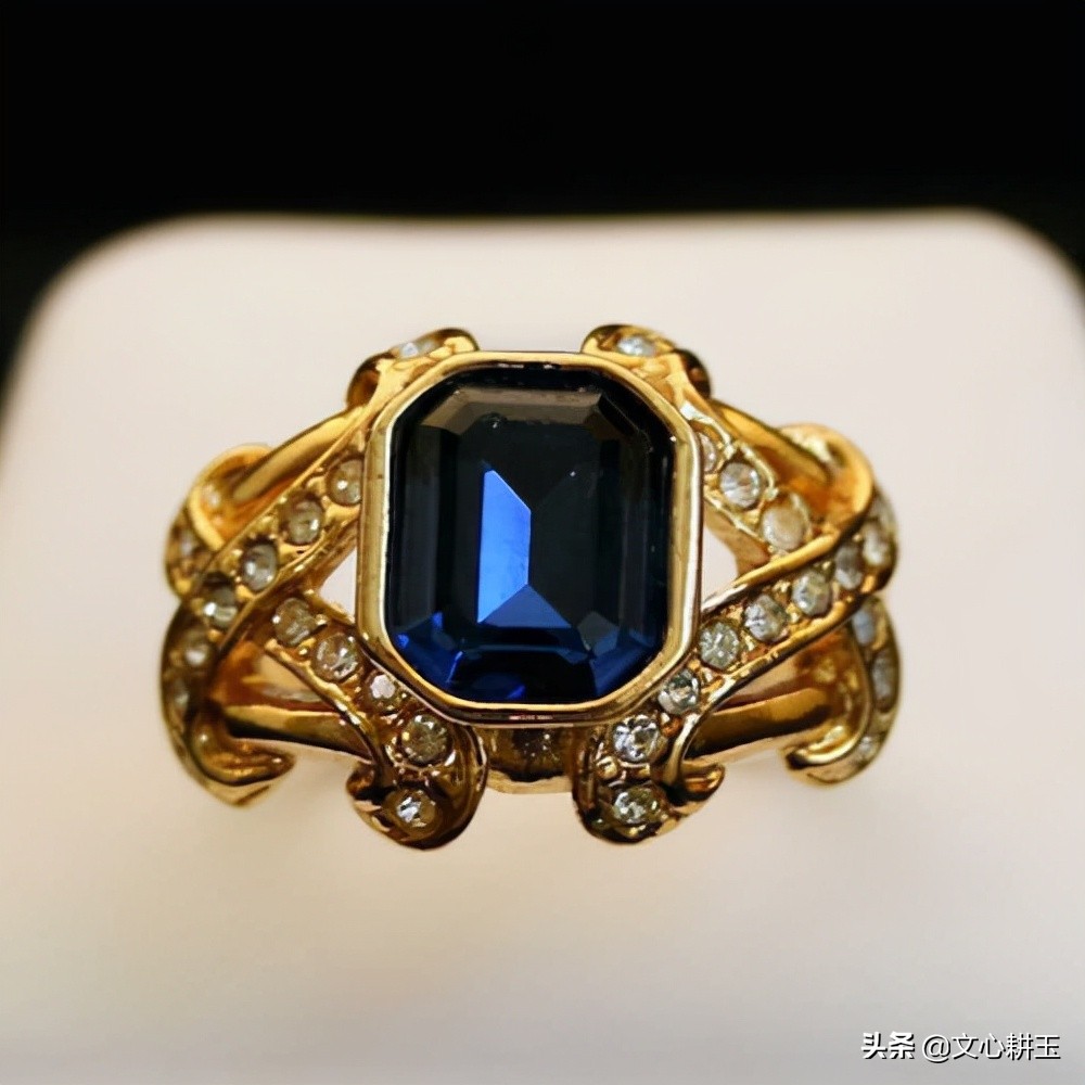 雅芳avon是哪个国家的品牌,avon雅芳胸针