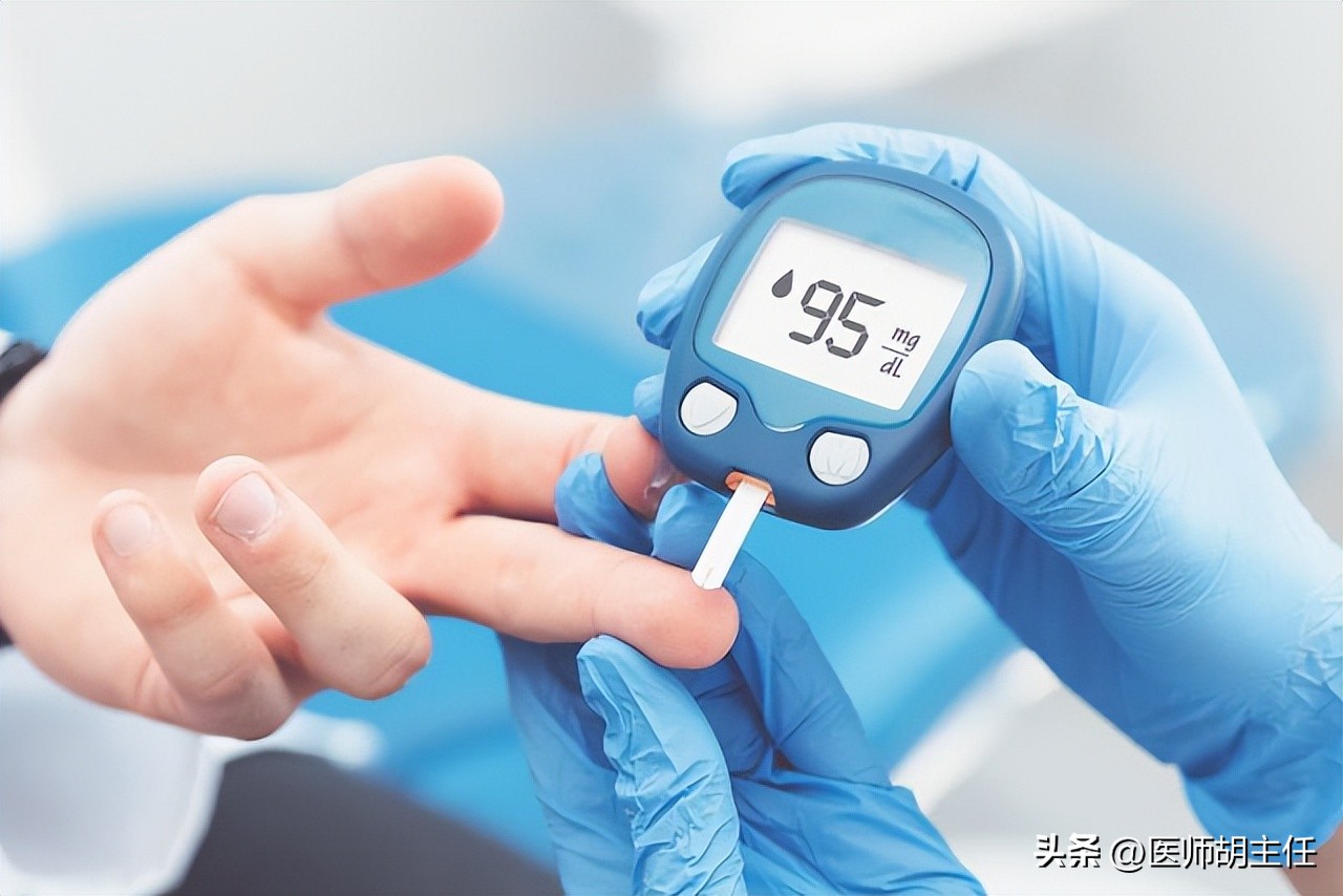 除了泡沫尿，这3个症状也是肾脏受损的征兆！不要走到透析这一步