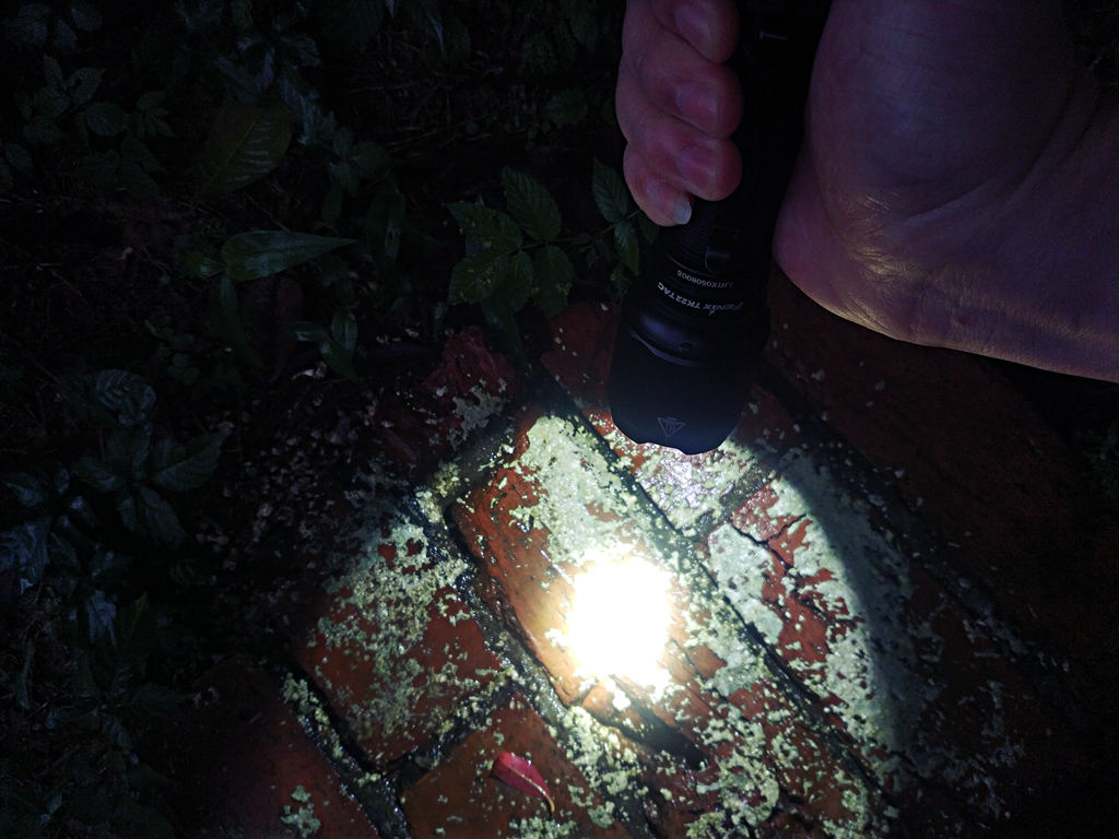 fenixtk22和c7比较,fenix菲尼克斯tk22ue