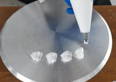 蛋糕渐变用什么裱花嘴,做蛋糕裱花嘴最实用的是哪种