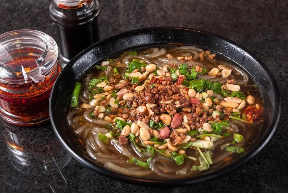 找正宗酸辣粉加盟品牌商机,酸辣粉加盟哪家好全程扶持开店