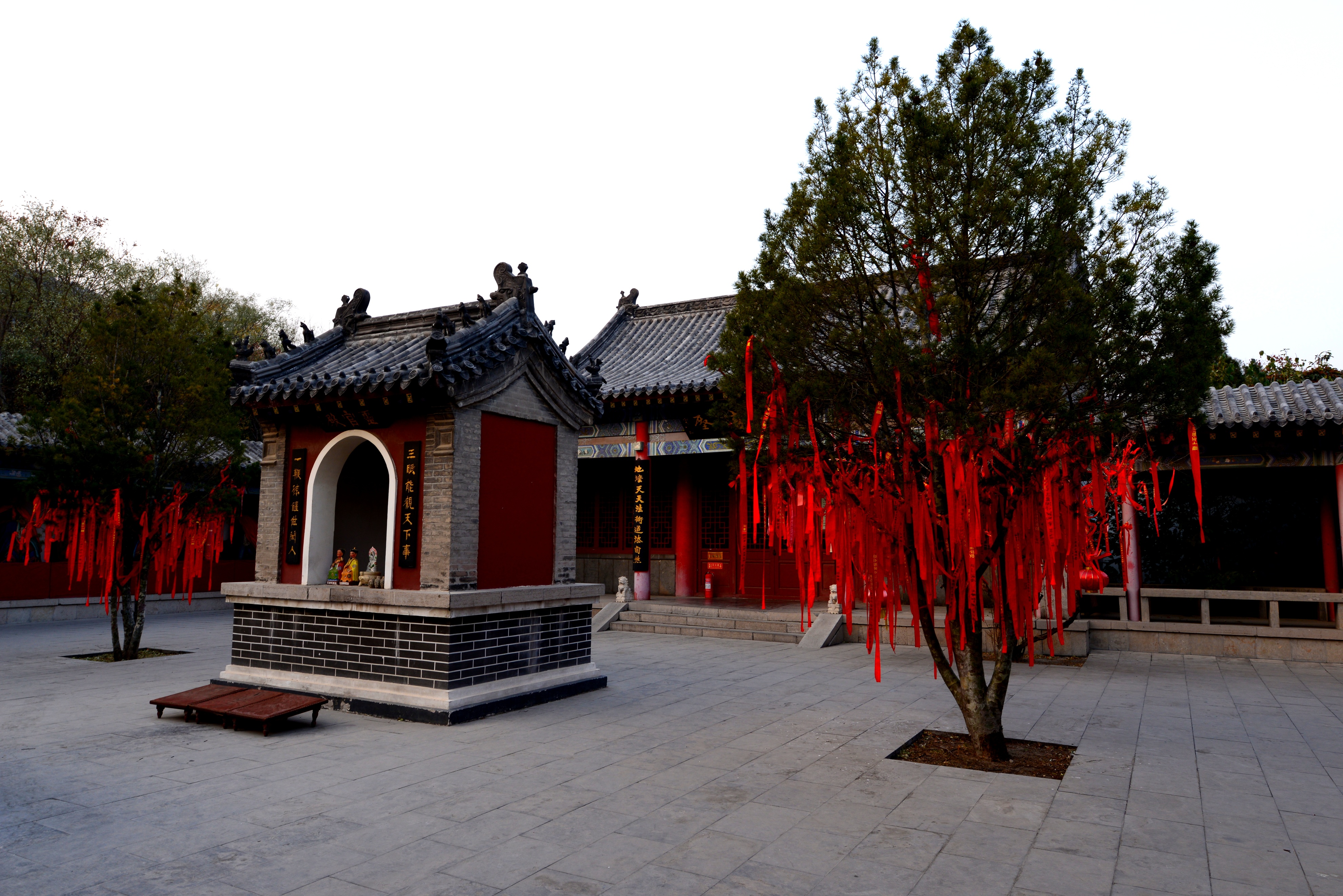 千佛山是济南三大名胜,济南三大景点千佛山