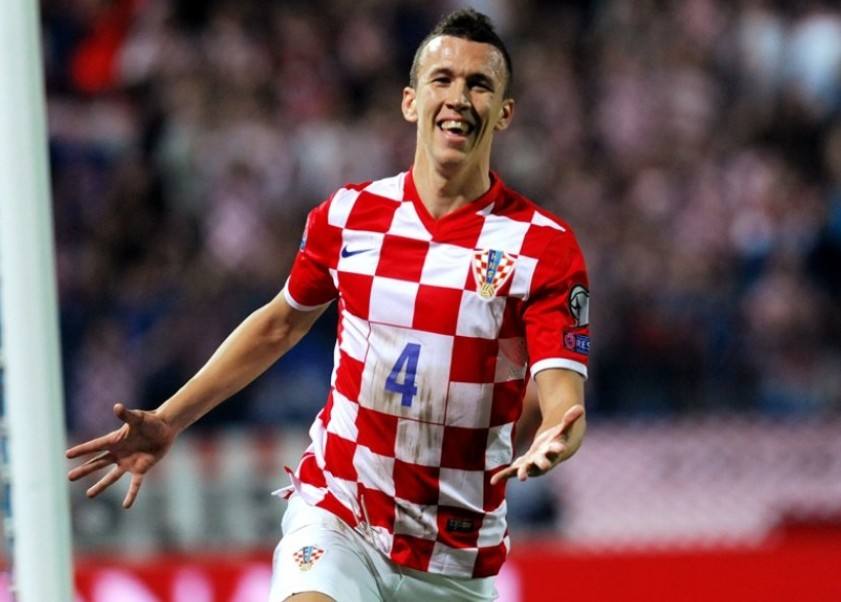 世界杯十大射门能力,看足球巨星比赛