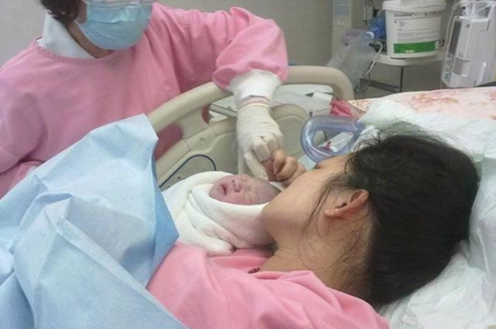 宝宝在娘胎的发育过程,新生儿有这四种表现天生智商高