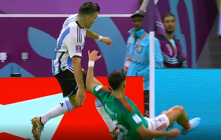 阿根廷输球后的全球极端反应,阿根廷失误原因