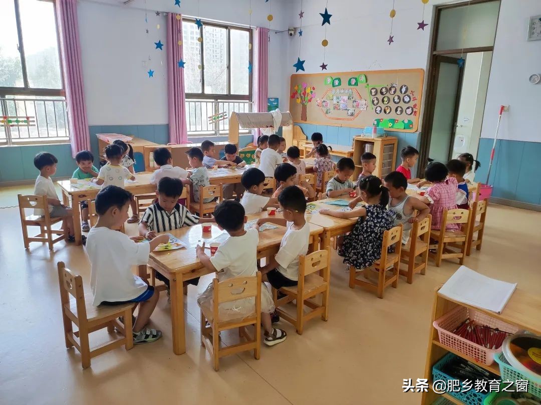 精心呵护育幼苗教导有方启人生——肥乡区第三幼儿园家长赠送锦旗