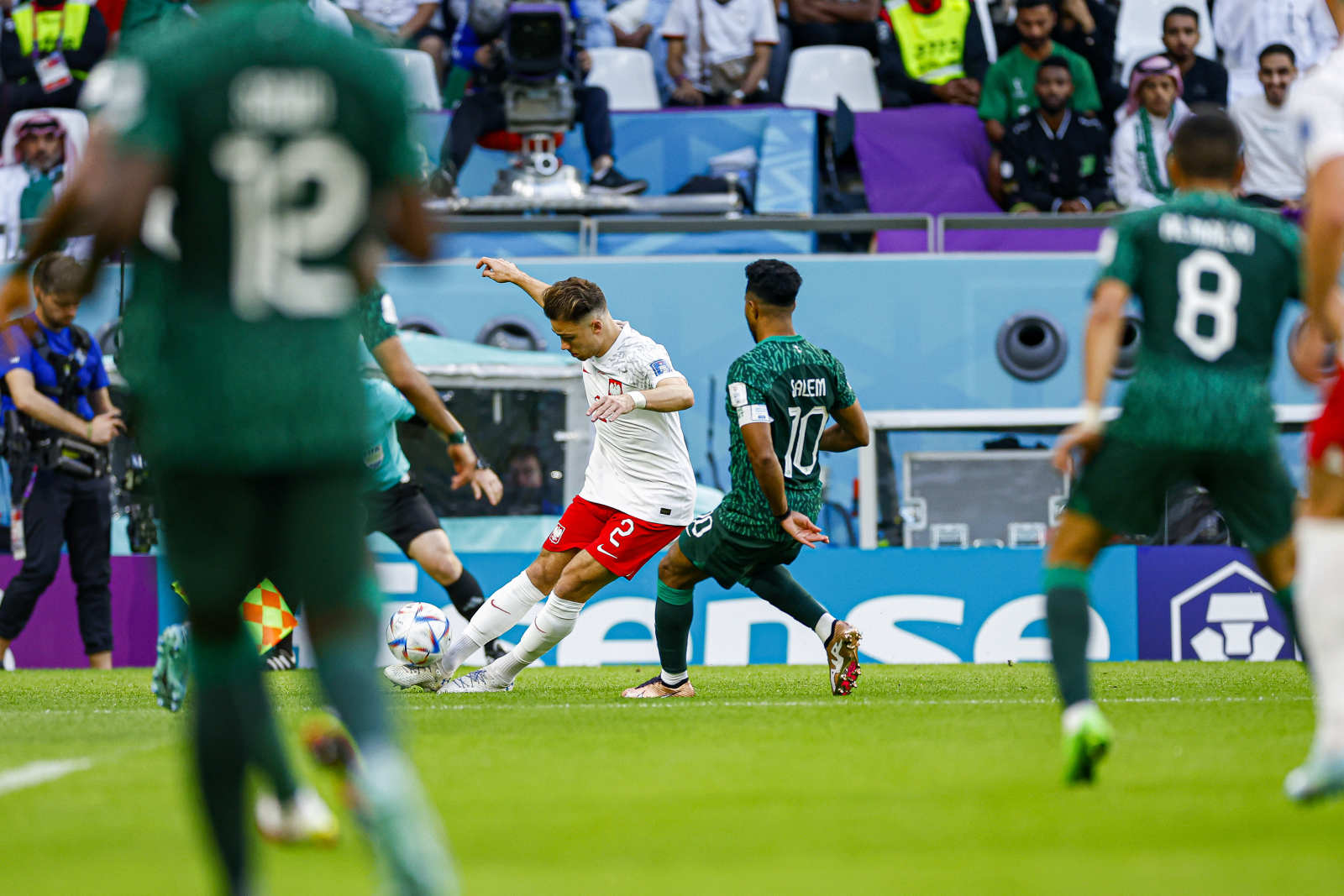 莱万落泪,莱万41球打破盖德穆勒纪录