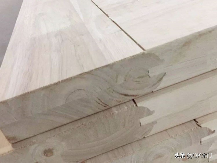 1000元左右的木门和铁门哪个好,实木门和实木复合门的区别与价格