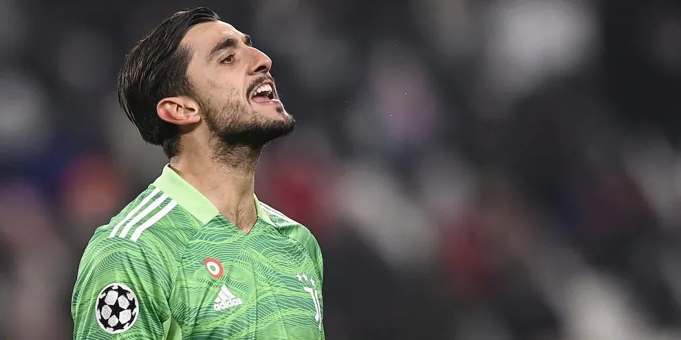 尤文曼城2019,尤文上个赛季球衣