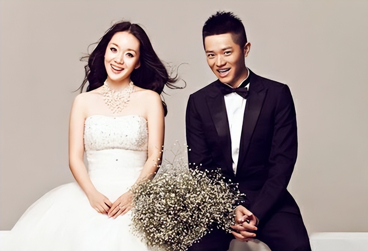 凤凰传奇曾毅的老婆微博,凤凰传奇曾毅妻子是哪里人