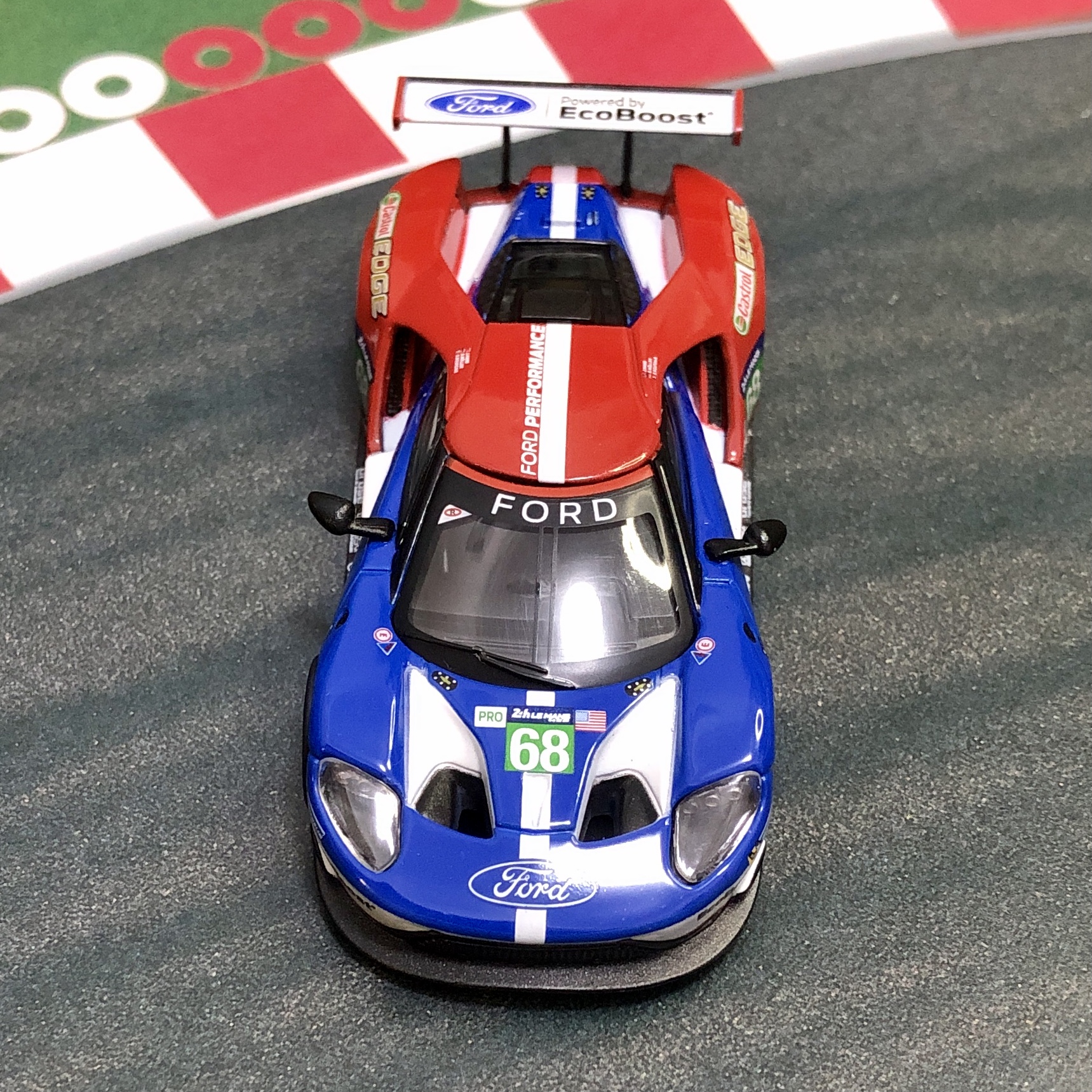 MINIGT的FordGTLM，真实的勒芒赛道传奇