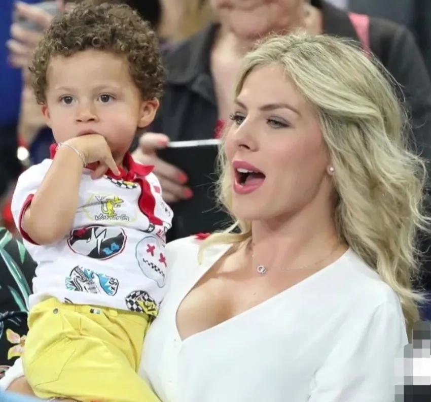 姆巴佩对战梅西欧冠,法国2-0胜摩洛哥队半决赛