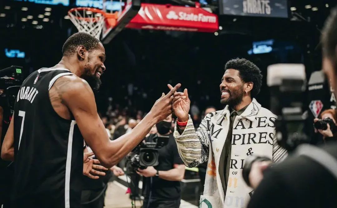 小托马斯与欧文绿军时期对比,欧文对飚小托马斯