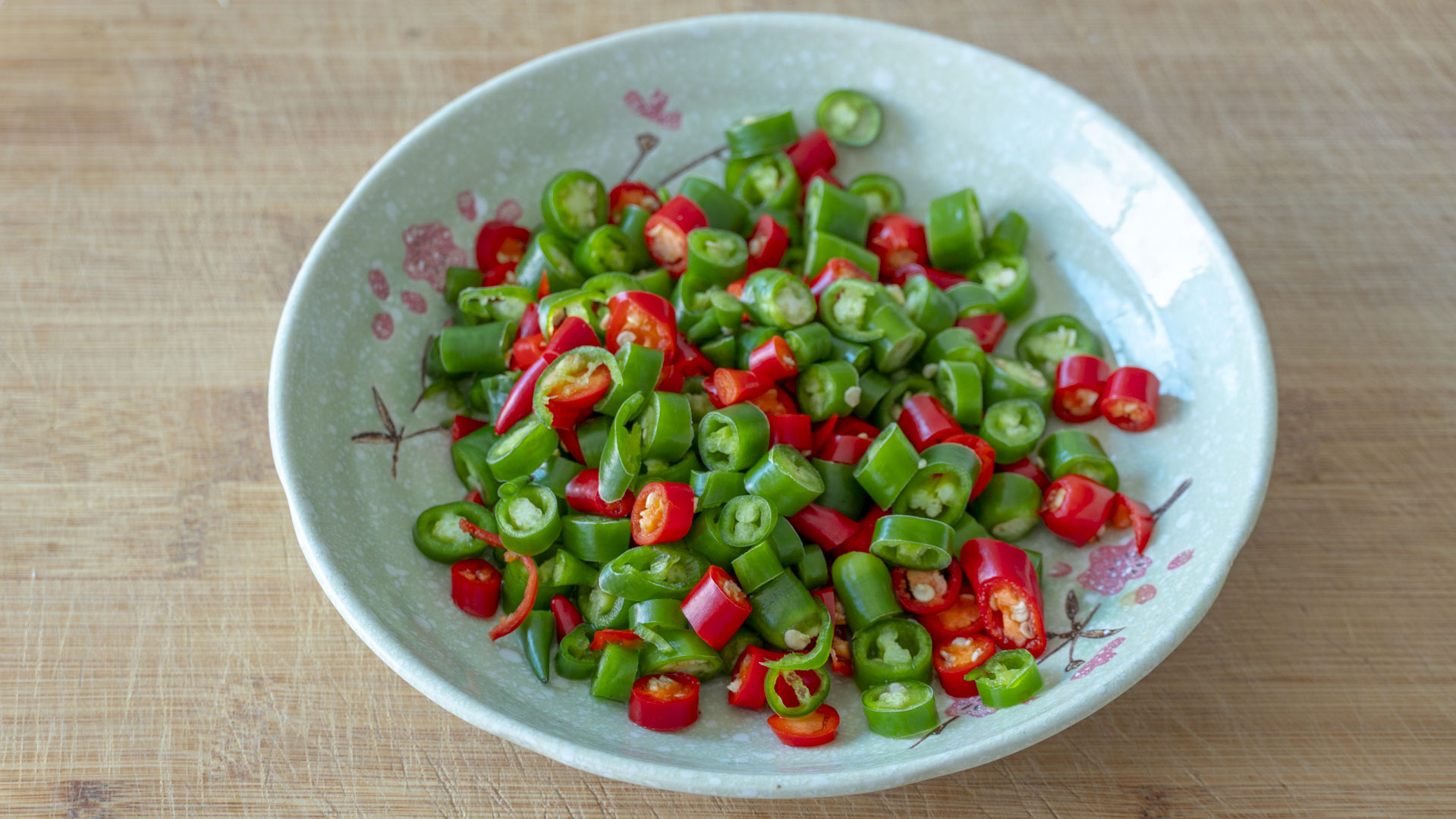 酸菜好吃不发臭的做法,酸菜鲜做的酸菜怎样吃才能更安全
