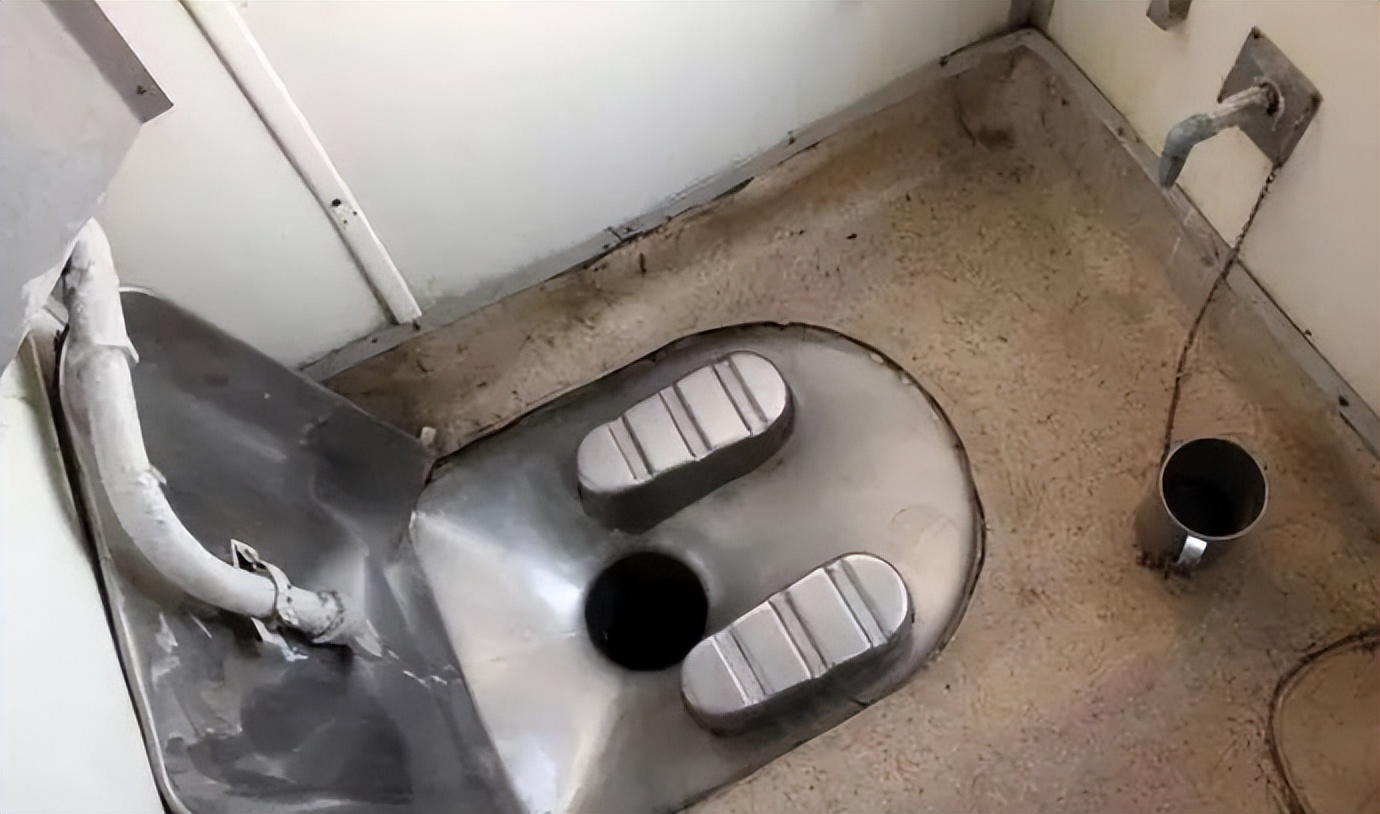 印度为什么随地大小便,印度人为什么上厕所不拿纸巾呢